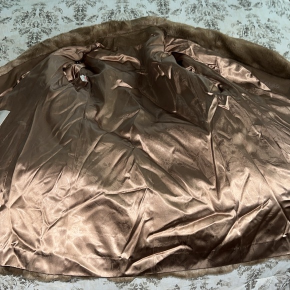 Beautiful Vintage fur coat - Picture 11 of 14